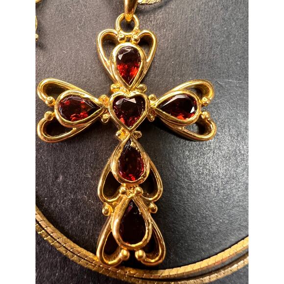Vintage SETA Garnet Cross Pendant Necklace Gold Tone 24” - Picture 12 of 13